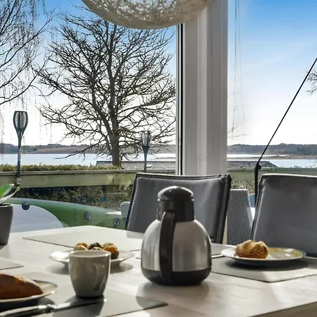 Stunning In With Kitchen