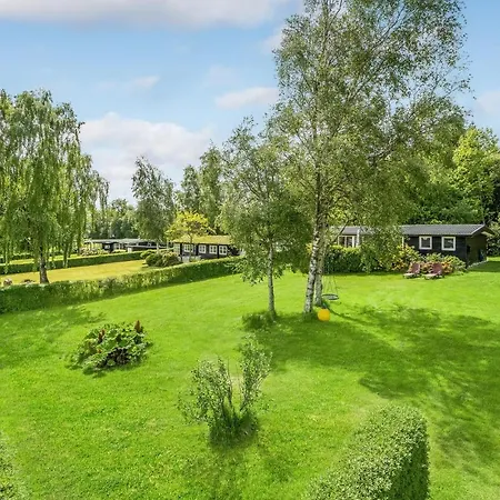 Stunning In With Kitchen Semesterbostad *