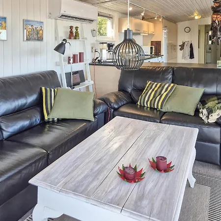 Stunning In With Kitchen *